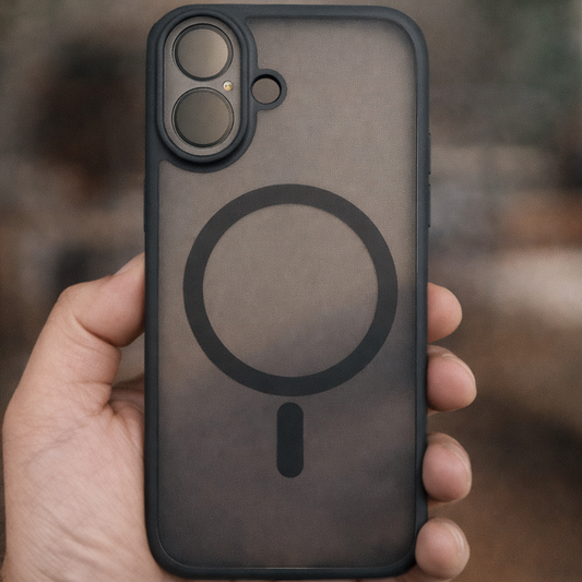 Super Strong Frosted Mag Black iPhone 16 Case