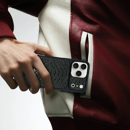 Iphone 17 KNIGHT Snake Print Magnetic Phone Case